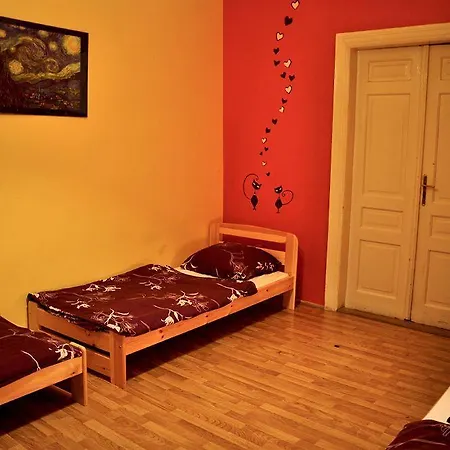 Tara Краков