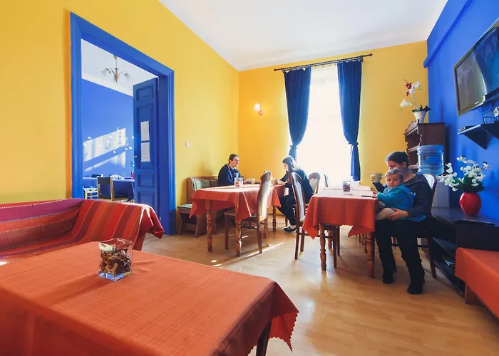 بيت شباب Tara كراكوفيا