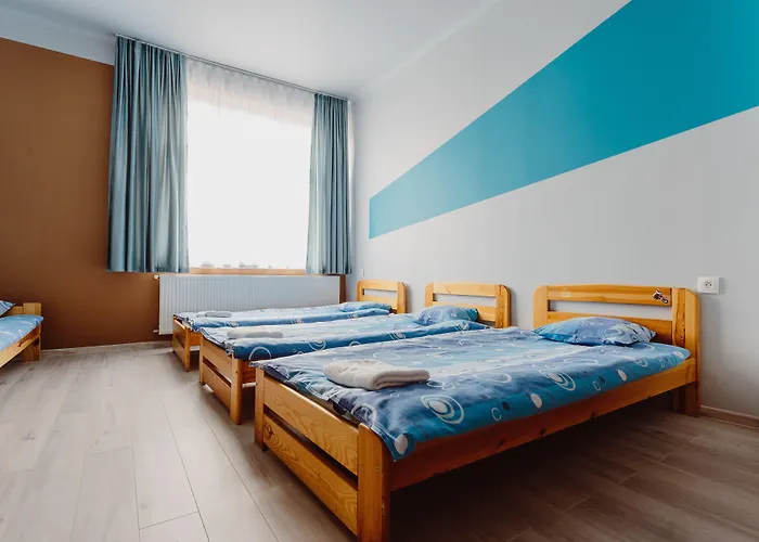 بيت شباب Tara