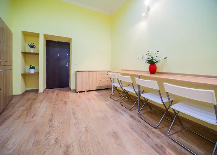 Tara بيت شباب