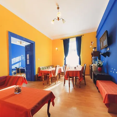 Hostal Tara *